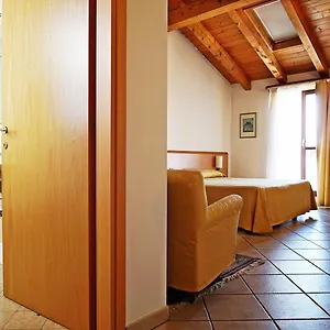 https://hotel-alla-nave.hotelinveneto.com